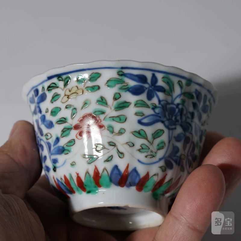 清康熙 青花五彩花口杯及广彩花卉杯 - 图13